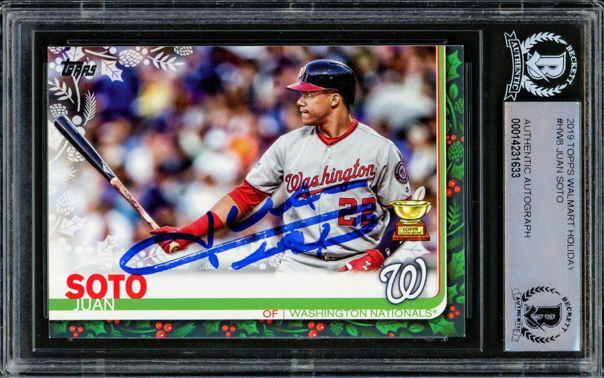 Juan Soto Autographed 2019 Topps Holiday Rookie Card #HW8 Washington Nationals Beckett BAS #14231633