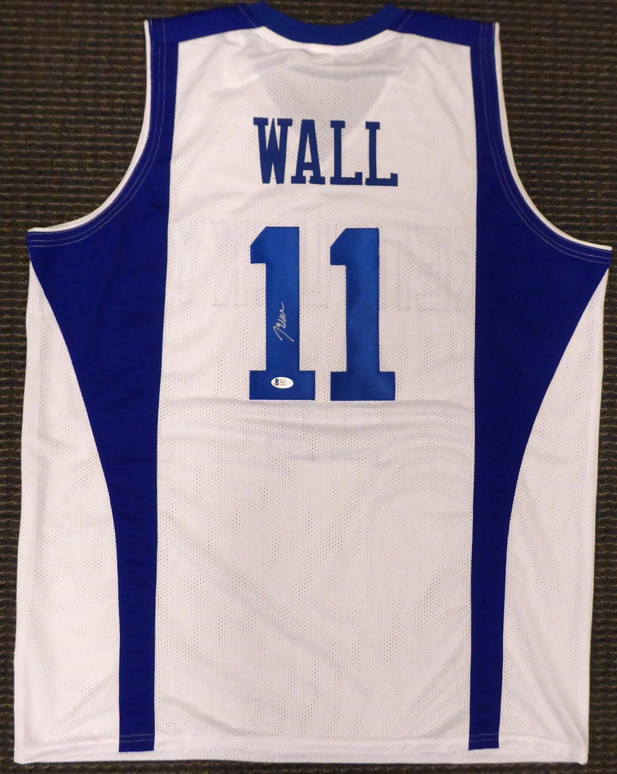 Kentucky Wildcats John Wall Autographed White Jersey Beckett BAS Stock #192169