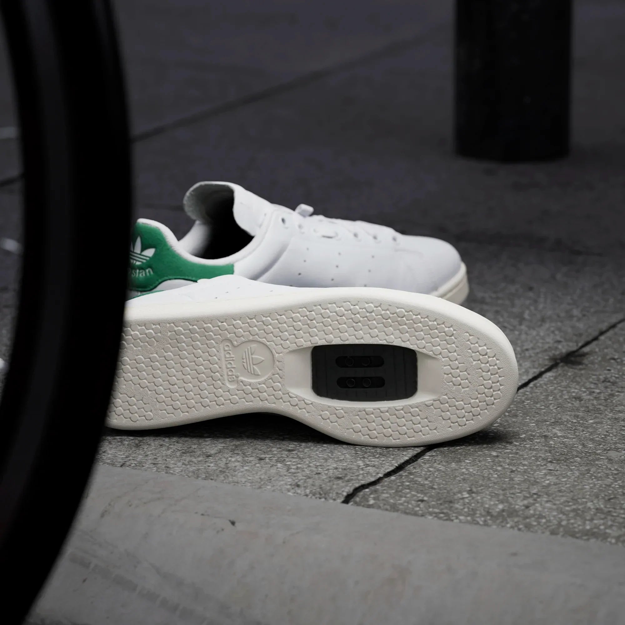 Adidas Velostan Smith shoes - White